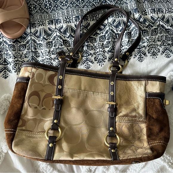 Coach Purse - Picture 1 of 4